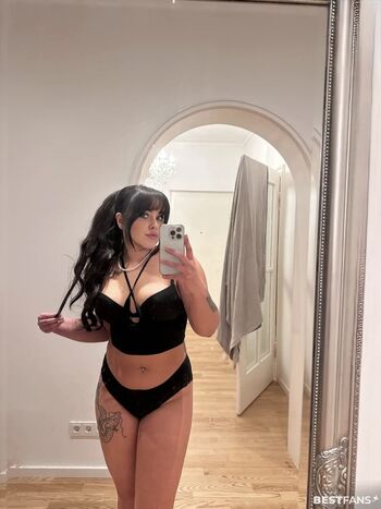 Celina x leaked private photo uncensored HD quality