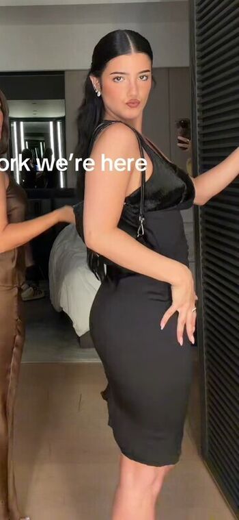 Charli d amelio  page leaked private photo uncensored HD quality