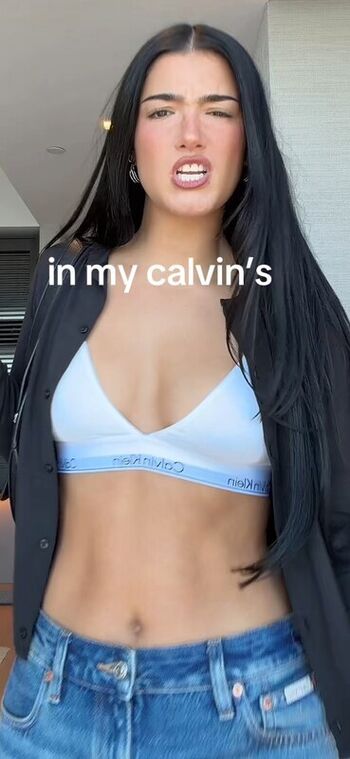 Charli d amelio  page leaked private photo uncensored HD quality