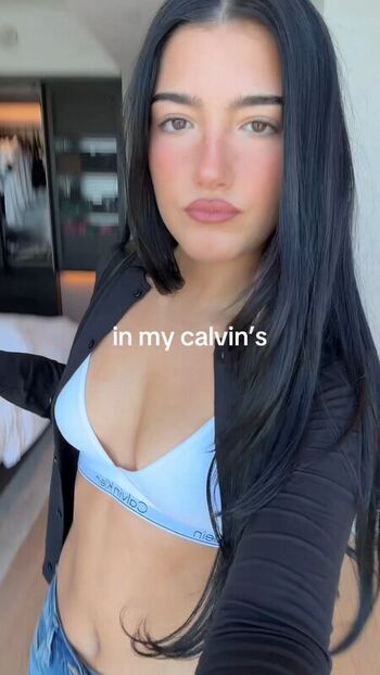 Charli d amelio  page leaked private photo uncensored HD quality