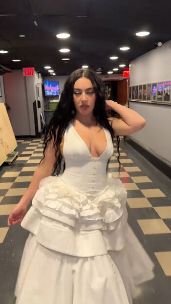 Charli xcx page leaked private photo uncensored HD quality