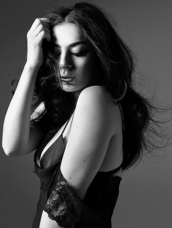 Charli xcx leaked private photo uncensored HD quality