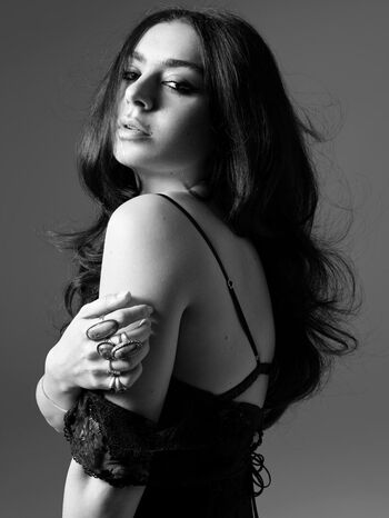 Charli xcx leaked private photo uncensored HD quality