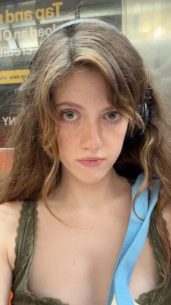 Chloe longname leaked private photo uncensored HD quality