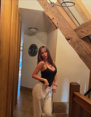 Clarissa bea leaked private photo uncensored HD quality
