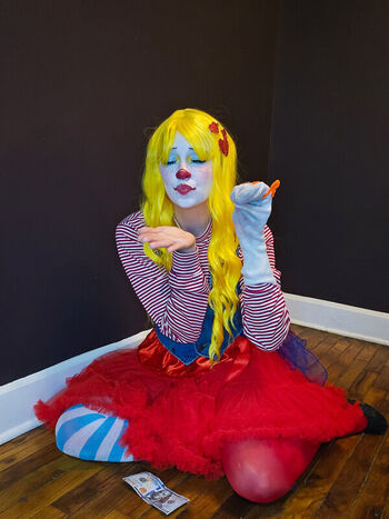 Clown girls page leaked private photo uncensored HD quality