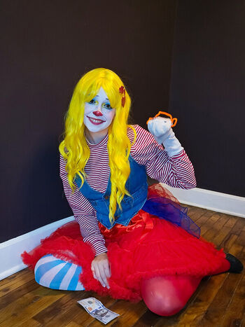 Clown girls leaked private photo uncensored HD quality
