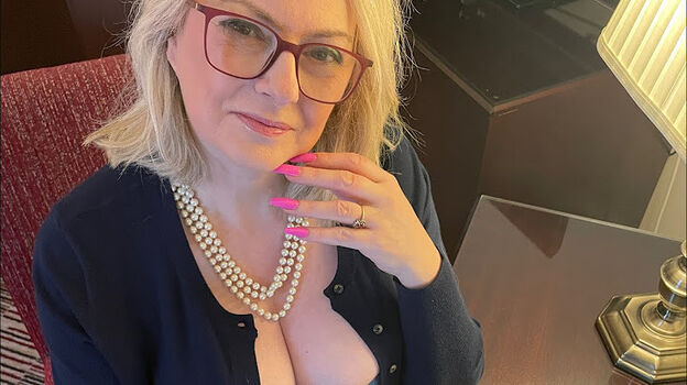 Courtesan annabel page leaked private photo uncensored HD quality