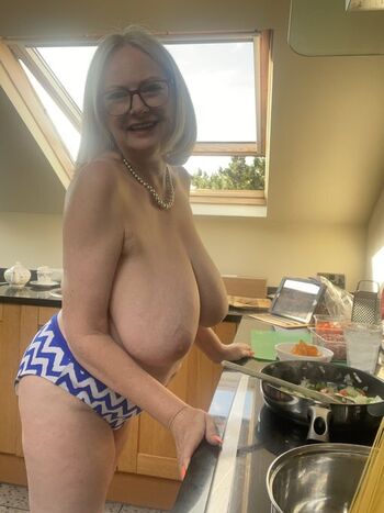 Courtesan annabel page leaked private photo uncensored HD quality