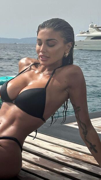 Cristinabuccino leaked private photo uncensored HD quality