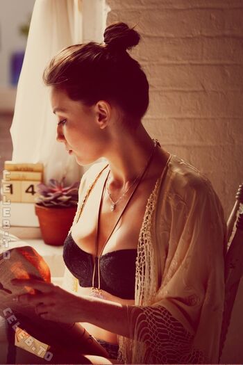 Daisy lowe page leaked private photo uncensored HD quality