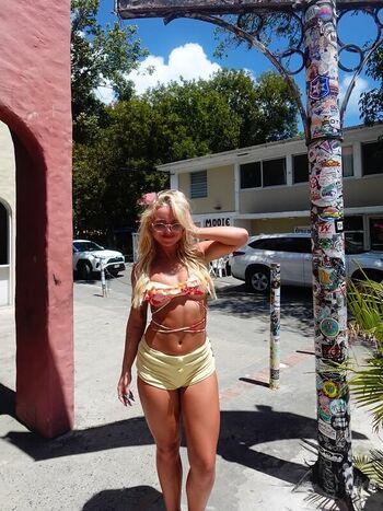 Darianrhodess page leaked private photo uncensored HD quality