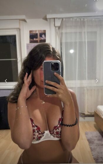 De moiclara leaked private photo uncensored HD quality