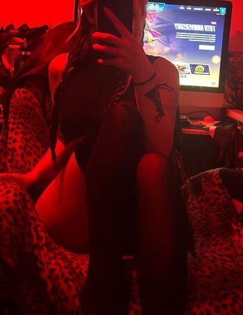 Delusionalshne leaked private photo uncensored HD quality