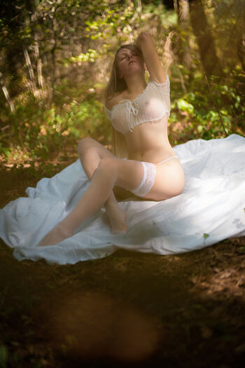Doris sensual leaked private photo uncensored HD quality