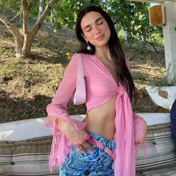 Dua lipa  page leaked private photo uncensored HD quality