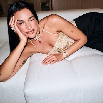 Dua lipa  page leaked private photo uncensored HD quality