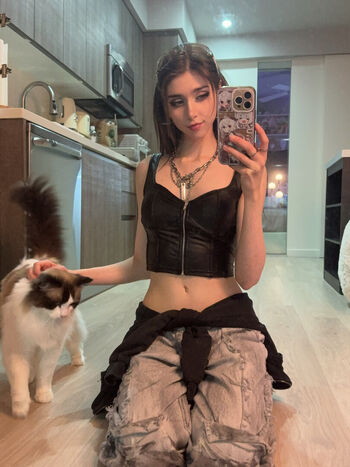 Duckie cos  page leaked private photo uncensored HD quality
