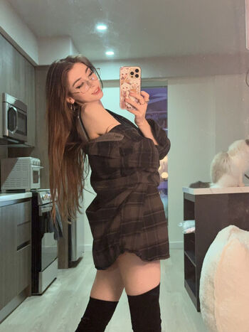 Duckie cos  page leaked private photo uncensored HD quality