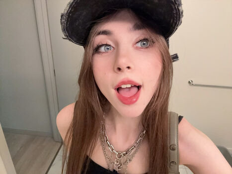Duckie cos  page leaked private photo uncensored HD quality