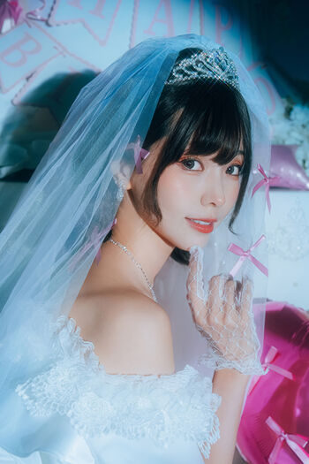 Eeelyeee  page leaked private photo uncensored HD quality