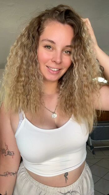 Elise fournet leaked private photo uncensored HD quality