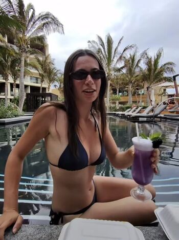 Elizabetheatsnyc leaked private photo uncensored HD quality