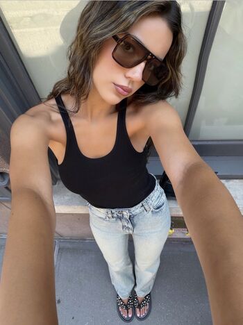 Ella mendelsohn page leaked private photo uncensored HD quality