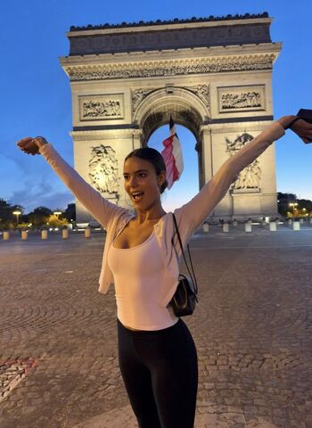 Ella mendelsohn page leaked private photo uncensored HD quality