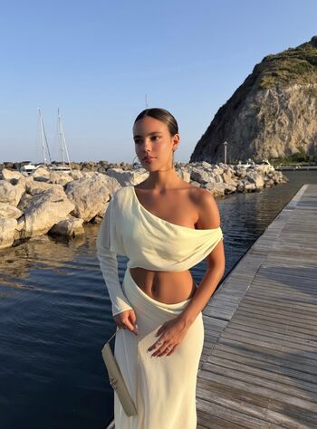 Ella mendelsohn page leaked private photo uncensored HD quality