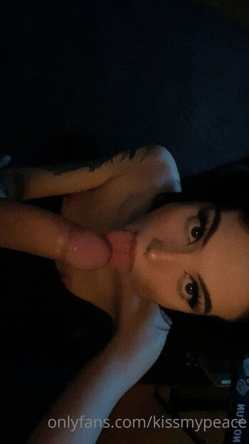 Ellathrasher leaked private photo uncensored HD quality