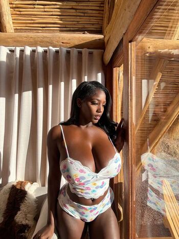 Ellie the empress  page leaked private photo uncensored HD quality