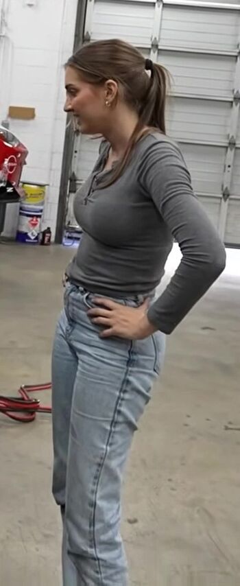 Emelia hartford page leaked private photo uncensored HD quality