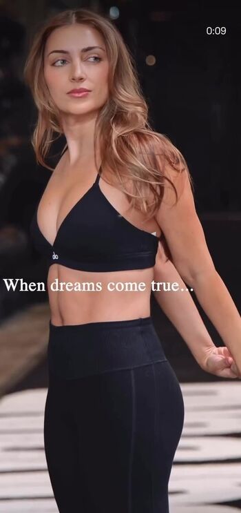 Emelia hartford page leaked private photo uncensored HD quality