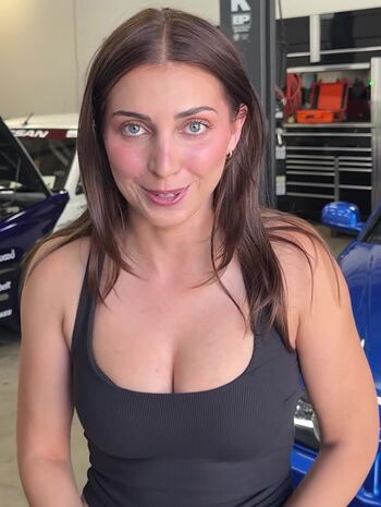 Emelia hartford page leaked private photo uncensored HD quality