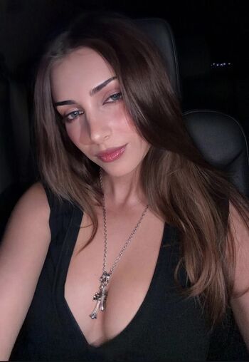 Emelia hartford page leaked private photo uncensored HD quality