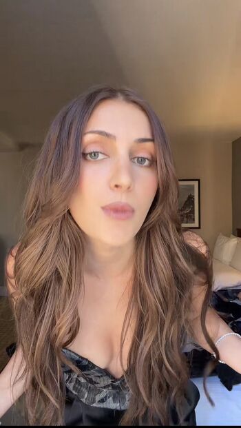 Emelia hartford leaked private photo uncensored HD quality