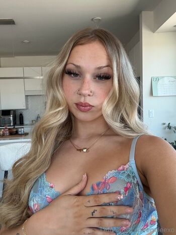 Emileexo leaked private photo uncensored HD quality