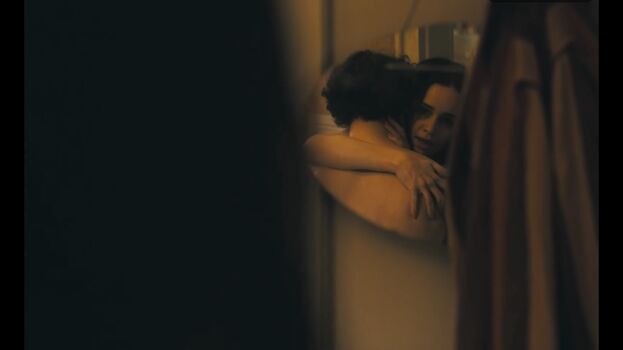 Emilia clarke page leaked private photo uncensored HD quality