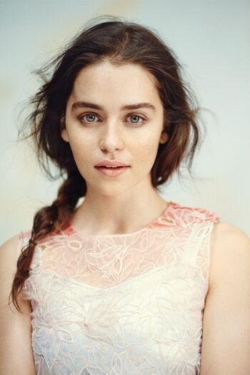 Emilia clarke page leaked private photo uncensored HD quality
