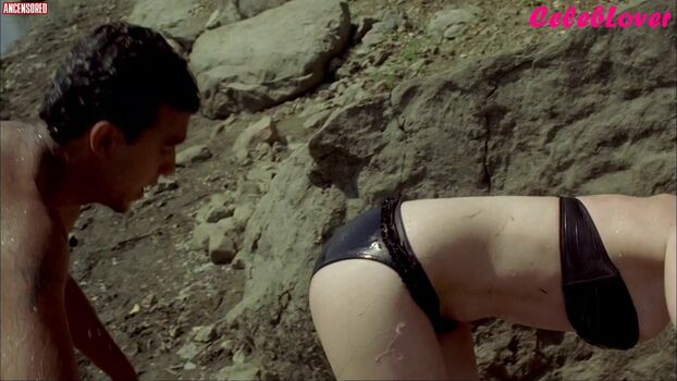 Emilia clarke page leaked private photo uncensored HD quality