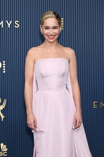 Emilia clarke leaked private photo uncensored HD quality