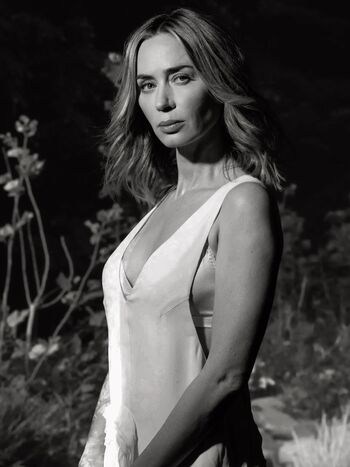 Emily blunt page leaked private photo uncensored HD quality
