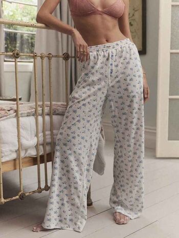 Emily feld  page leaked private photo uncensored HD quality