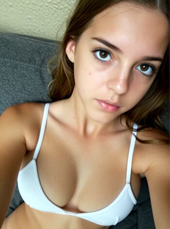 Emily feld  page leaked private photo uncensored HD quality