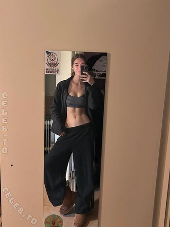 Emily feld  page leaked private photo uncensored HD quality