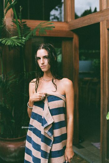 Emily feld  page leaked private photo uncensored HD quality