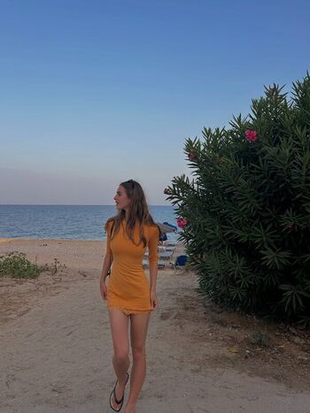 Emily feld  page leaked private photo uncensored HD quality