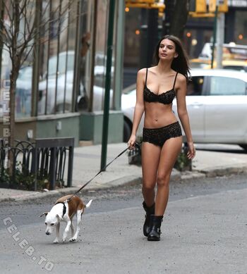 Emily ratajkowski  page leaked private photo uncensored HD quality