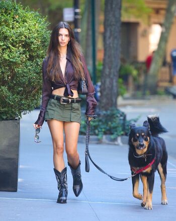 Emily ratajkowski leaked private photo uncensored HD quality